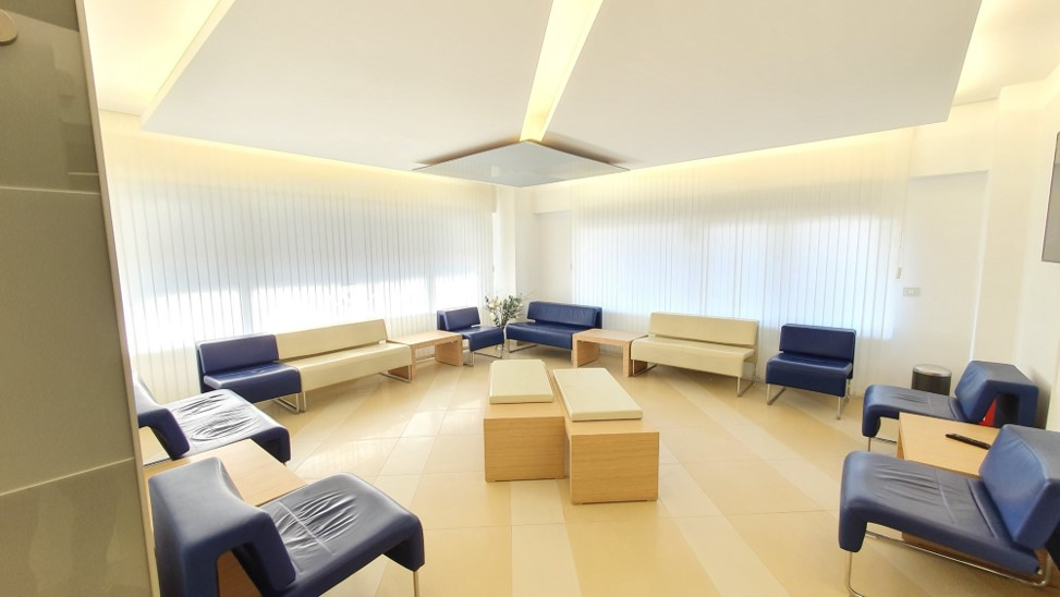 sala asteptare clinica skinovate